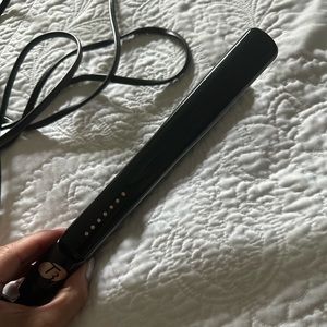 T3 hair straightener - lightly used